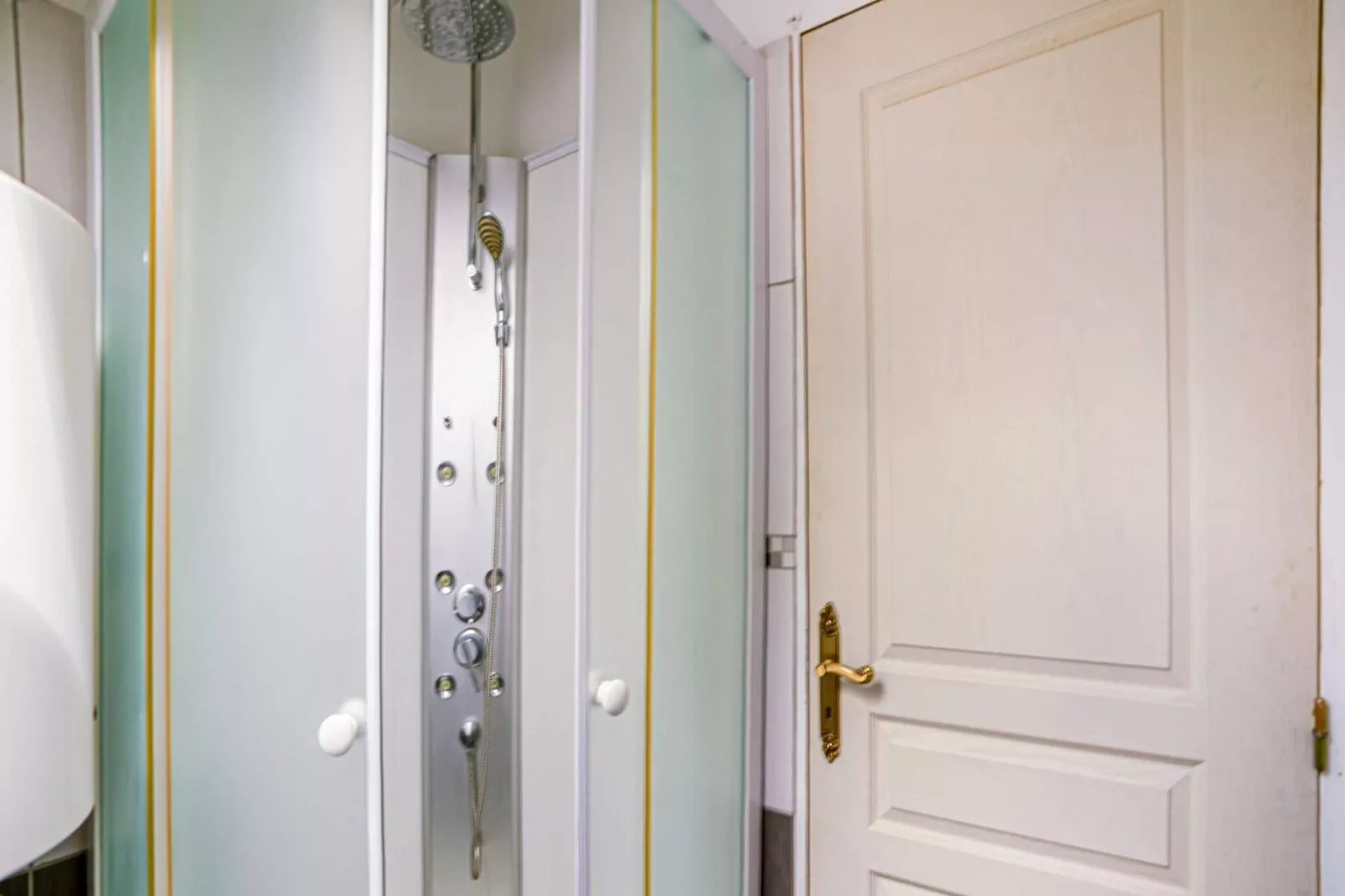 Vakantiehuis met zwembad bij Monpazier-Badkamer