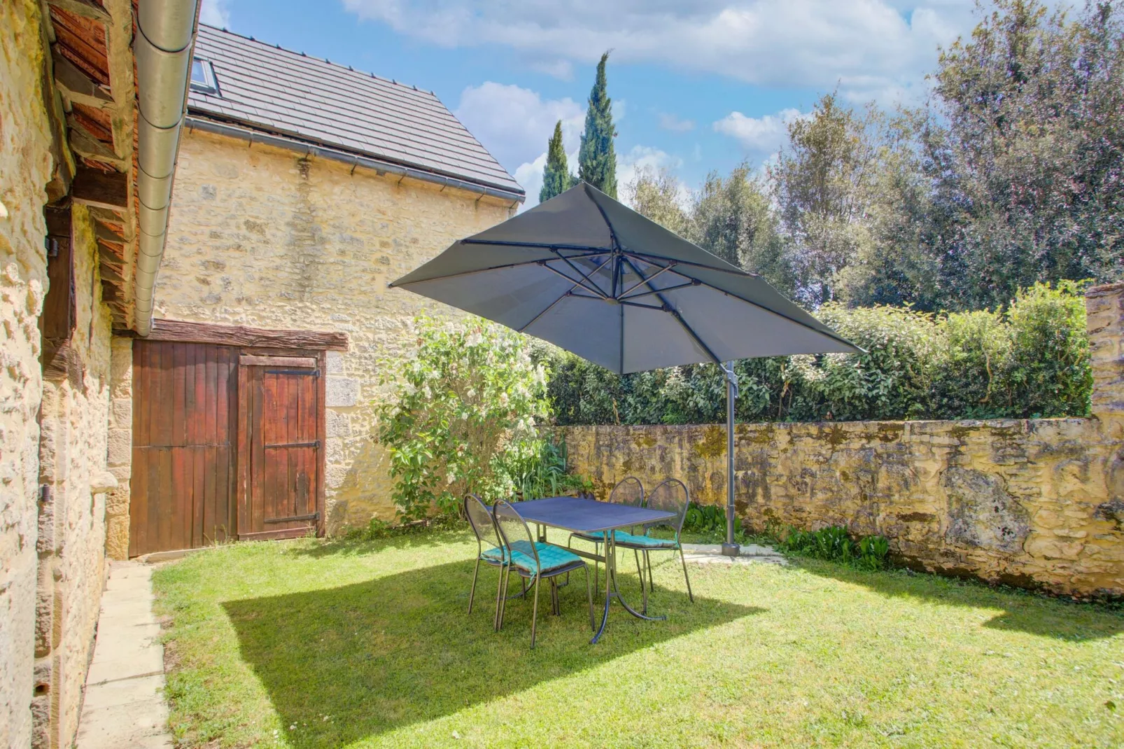 Ferme Sarlat-Tuinen zomer