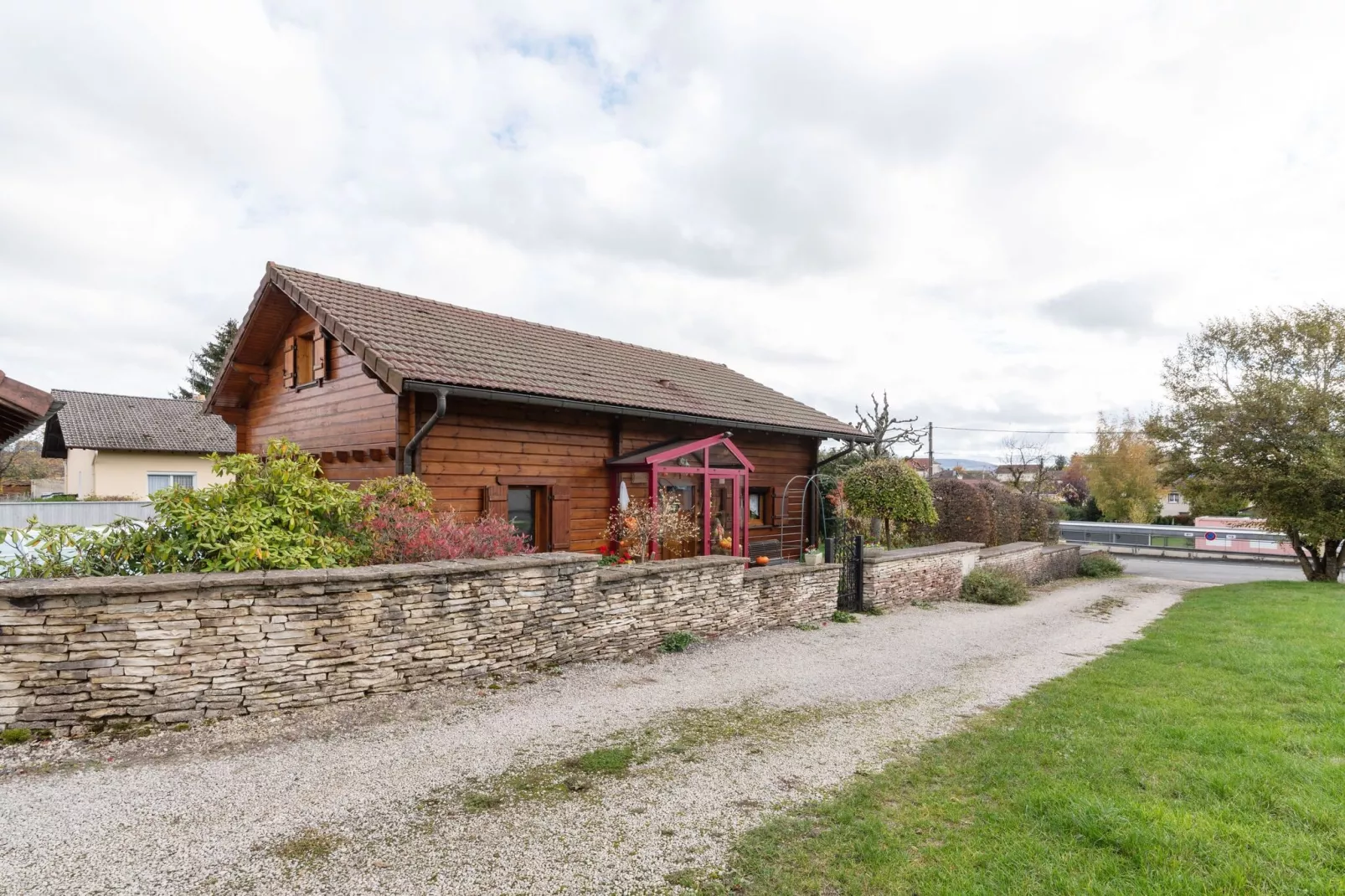 Gîte de la Pomme d’Happy - Abbévillers-Buitenkant zomer