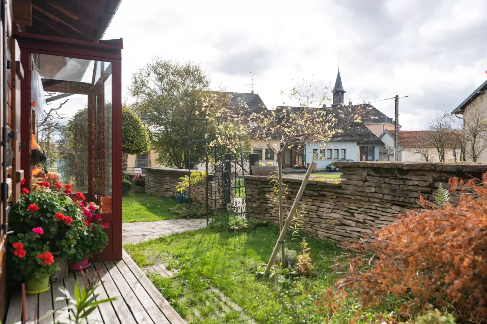 Gîte de la Pomme d’Happy - Abbévillers-Buitenkant zomer