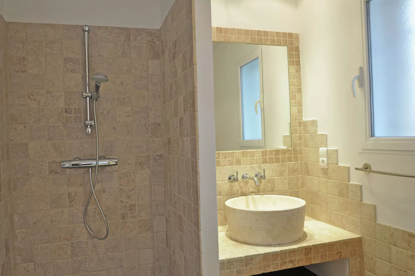 Villa des 4 vents A  for 10 adults and 2 children - Badkamer