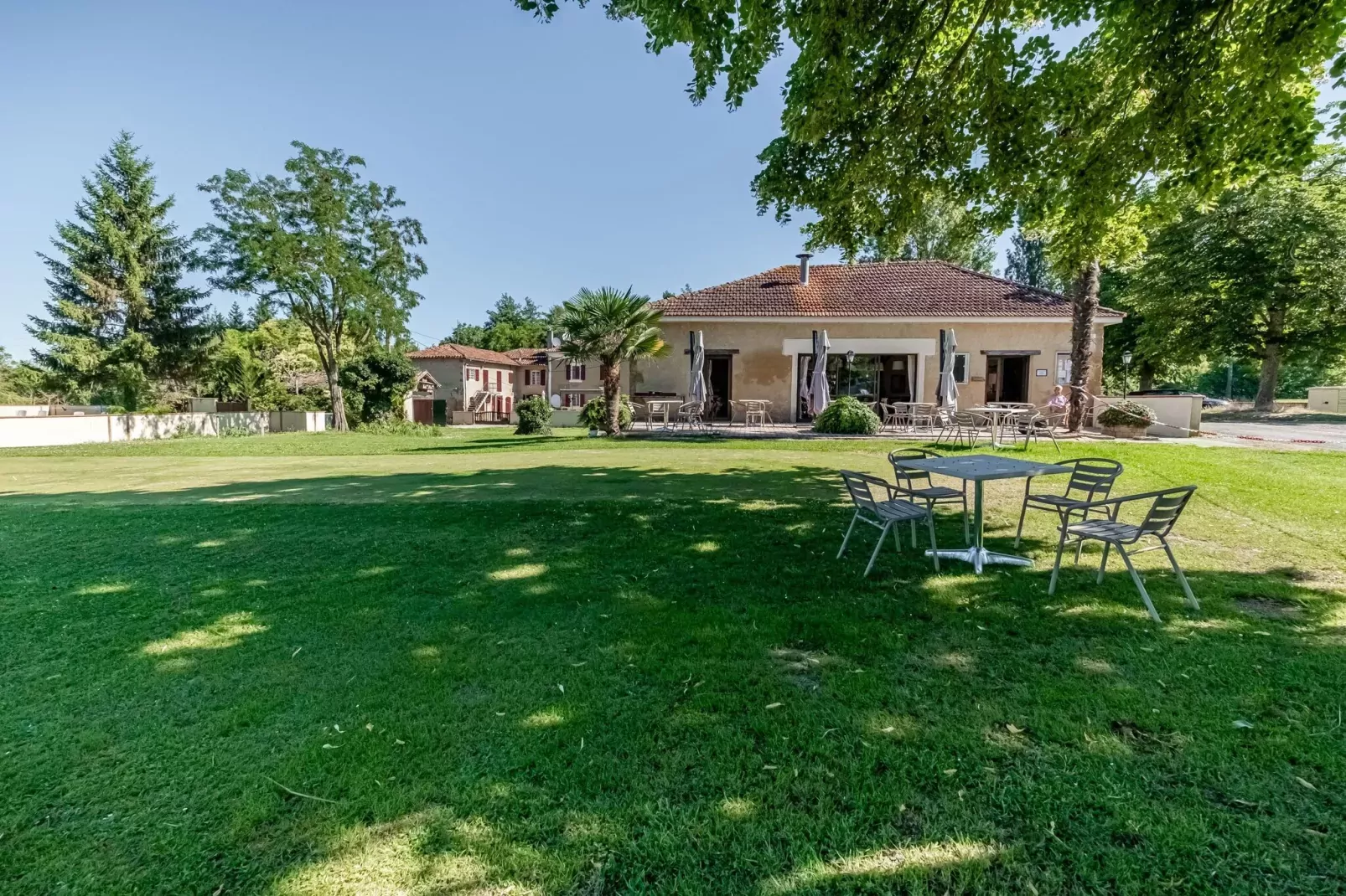 Villa Porthos-Tuinen zomer
