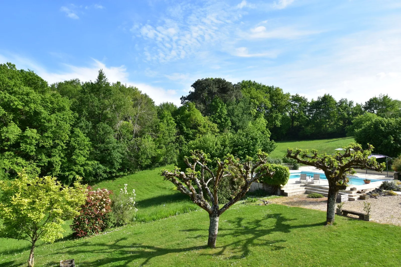 Belle Villa 16 pers Piscine-Uitzicht zomer