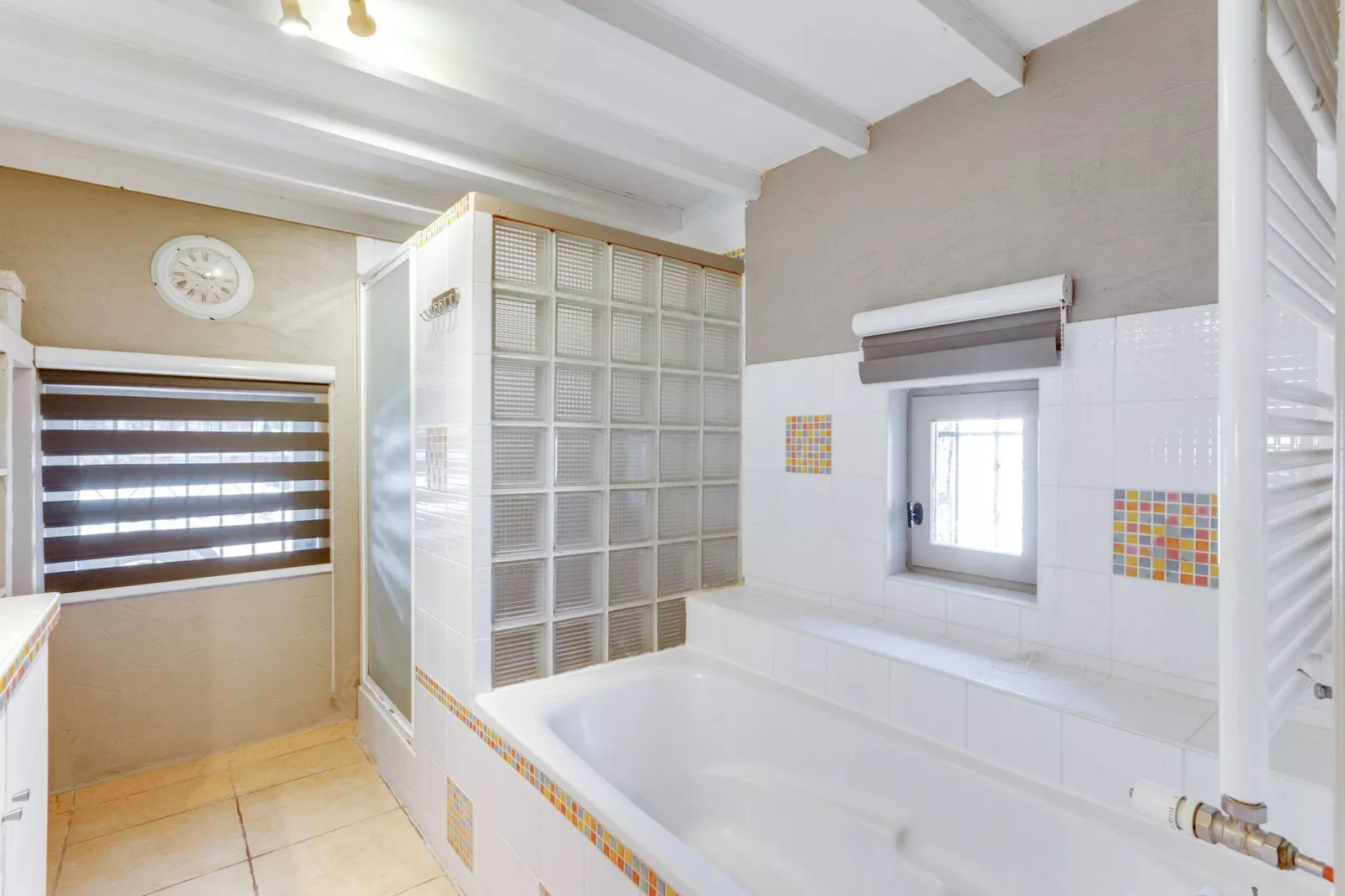 MAISON BUFFET - Badkamer