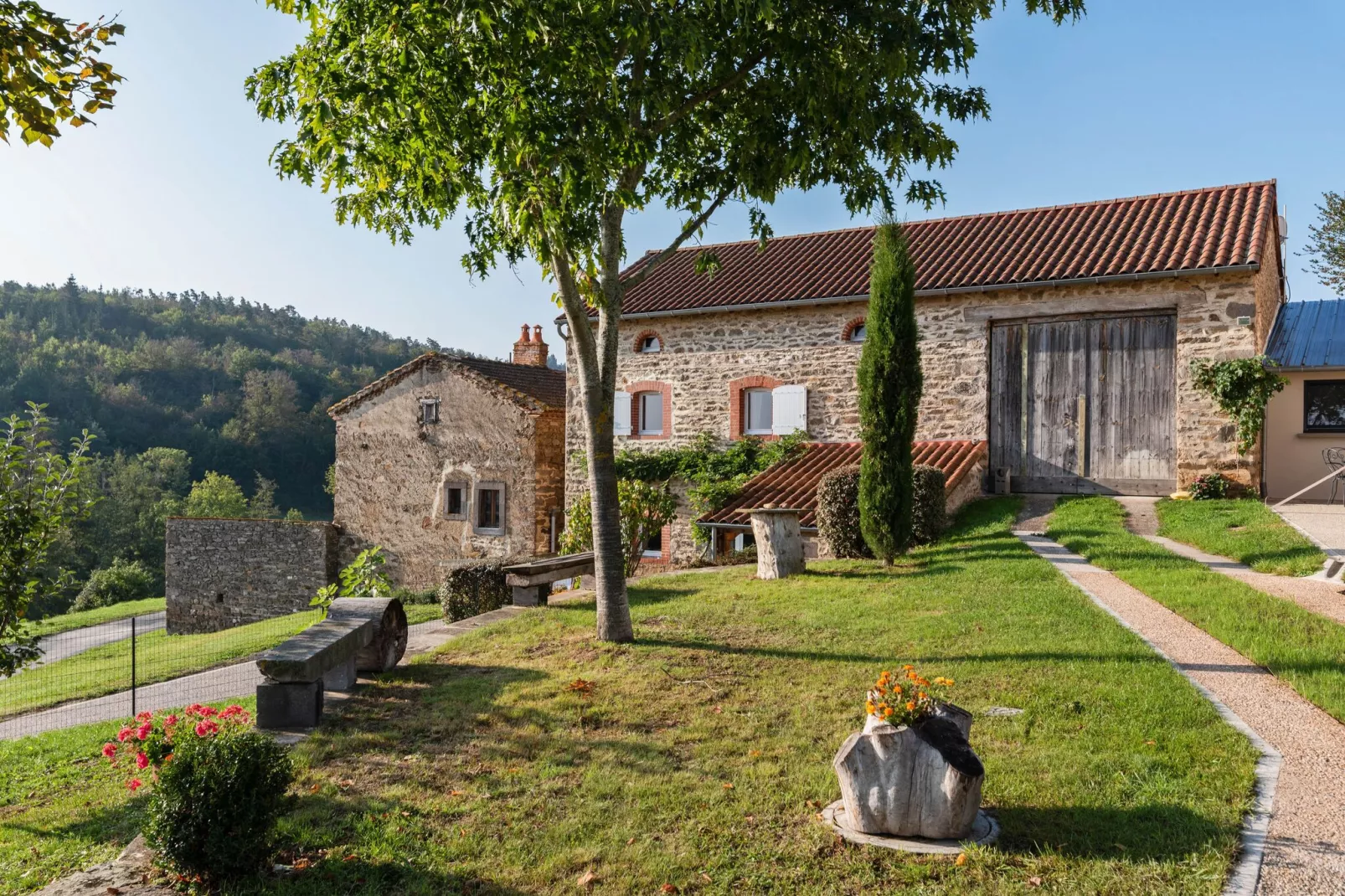 Maison à la campagne-Buitenkant zomer