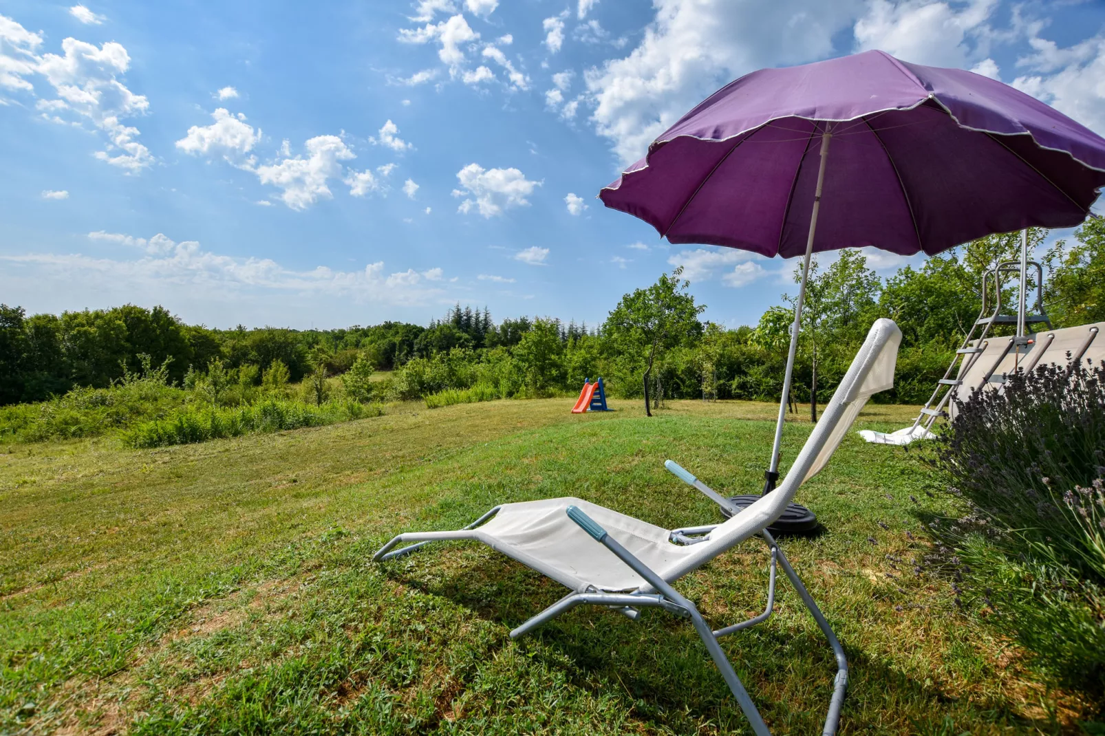 Le Repos près de Dordogne et Cahors-Uitzicht zomer