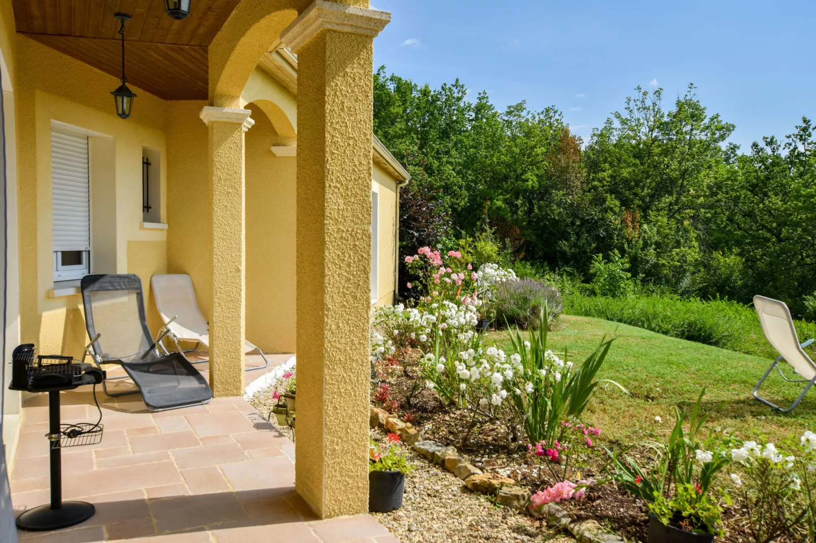 Le Repos près de Dordogne et Cahors-Tuinen zomer