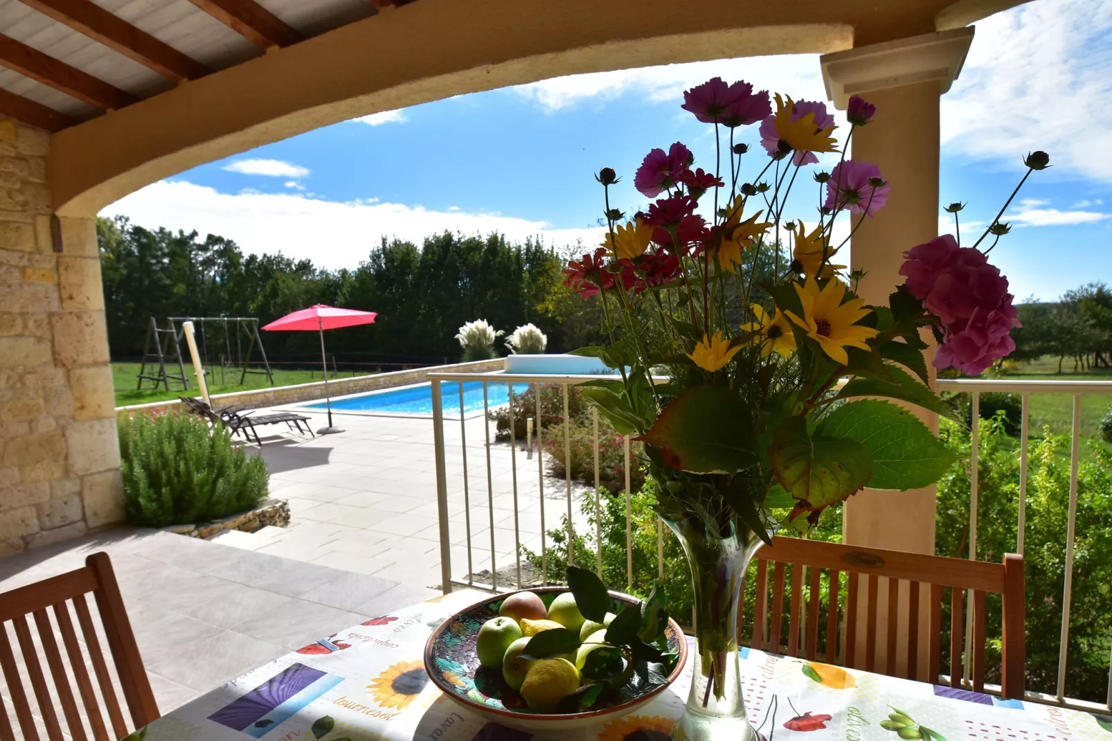 Maison de vacances Montcléra Les Gunies-Terrasbalkon