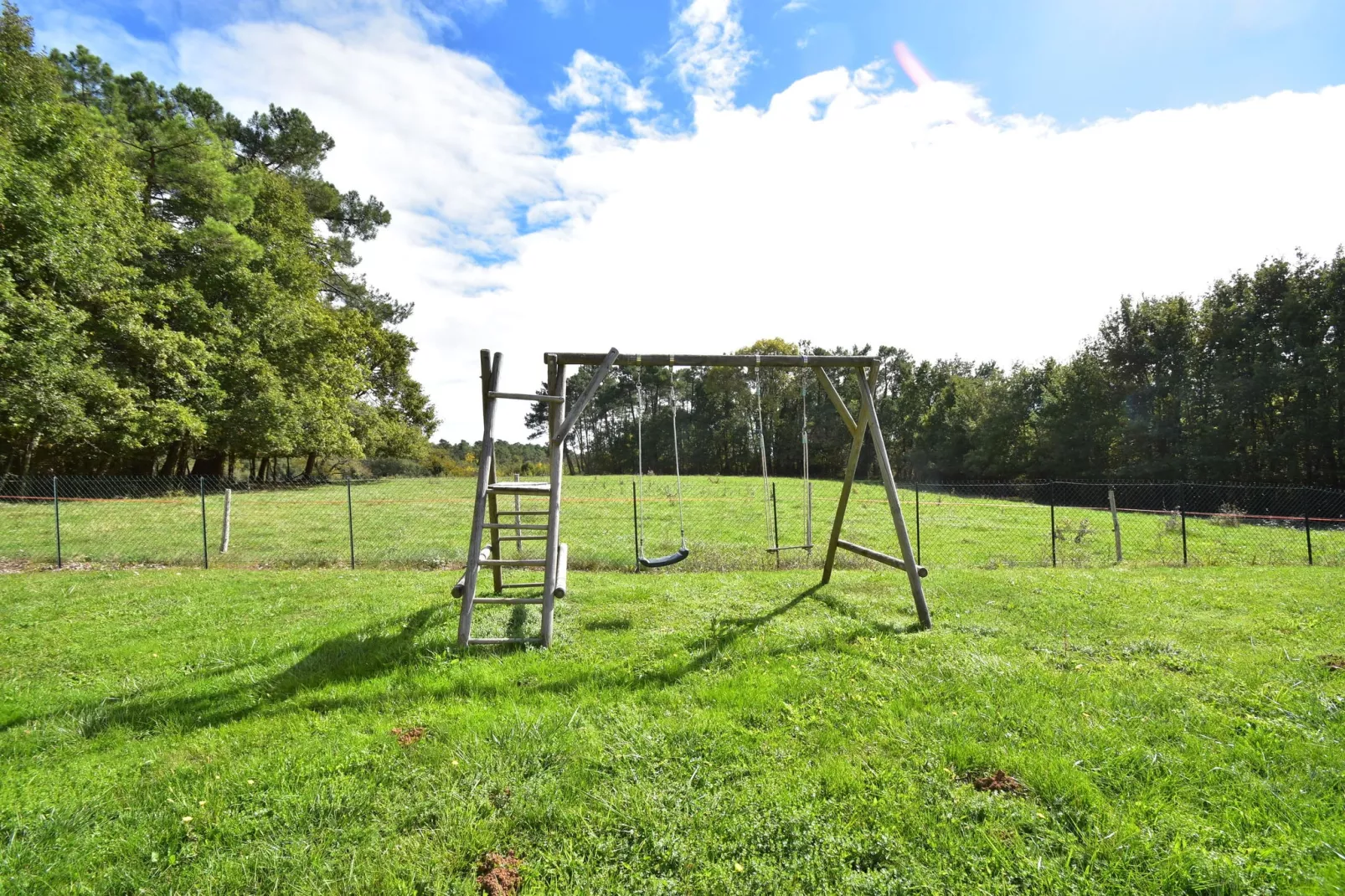 Maison de vacances Montcléra Les Gunies-Parkfaciliteiten