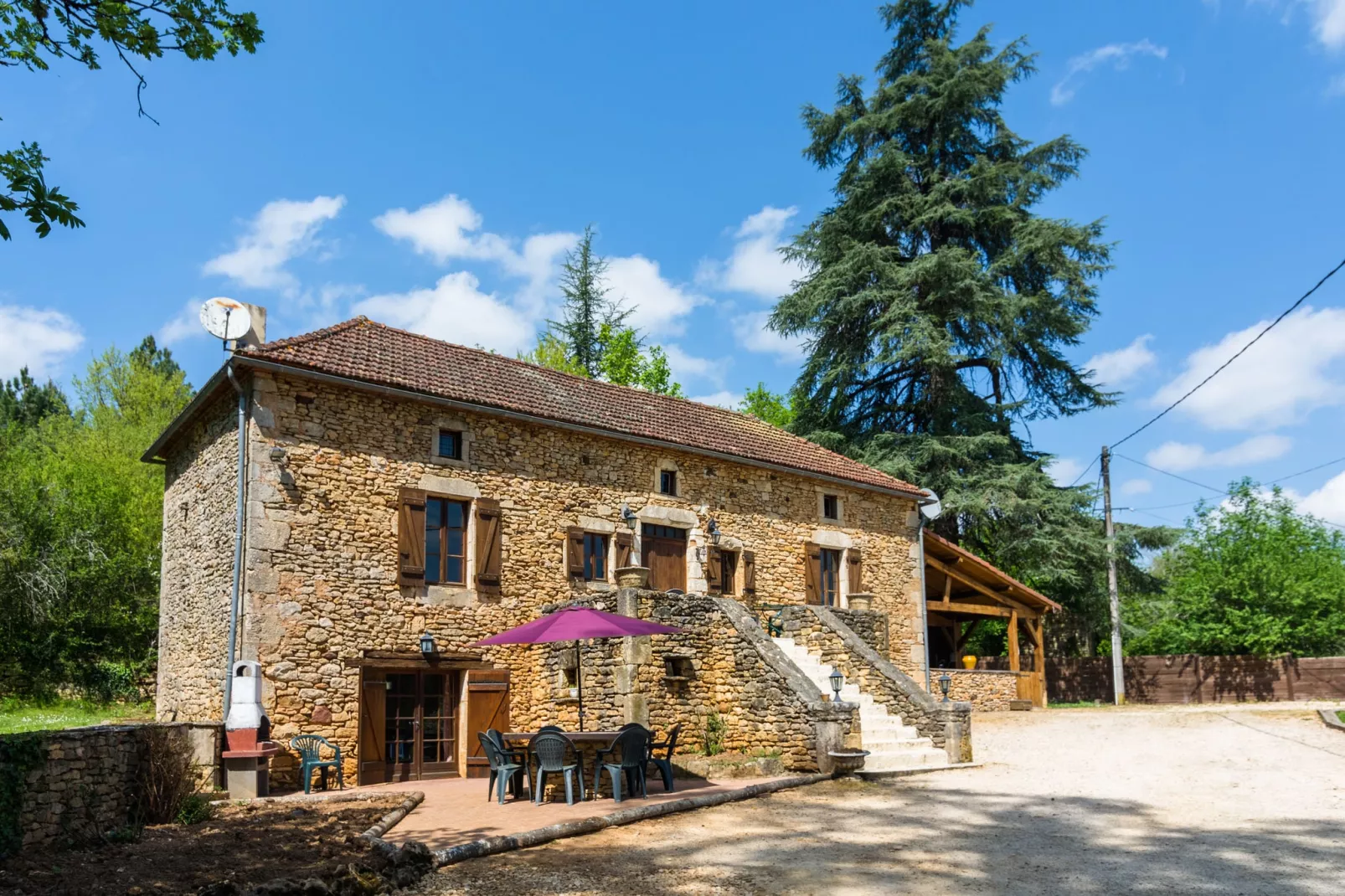 Maison de vacances Blanquefort Sur Briolance 12 pers