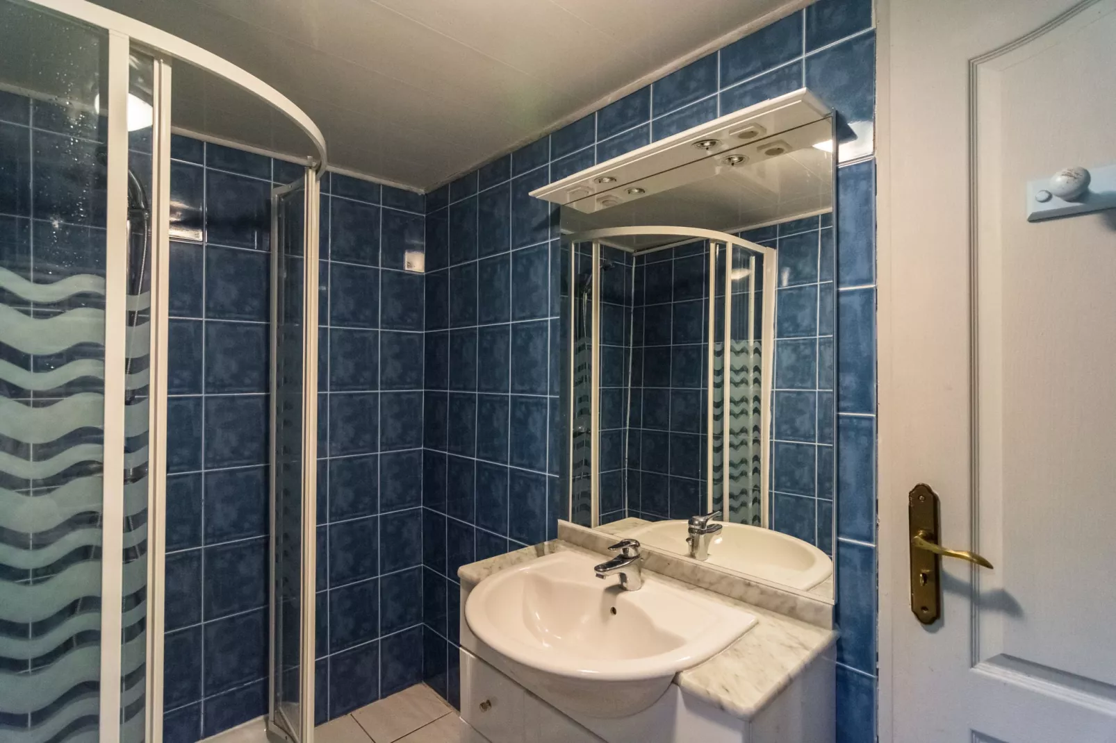 Maison de vacances Blanquefort Sur Briolance 12 pers-Badkamer