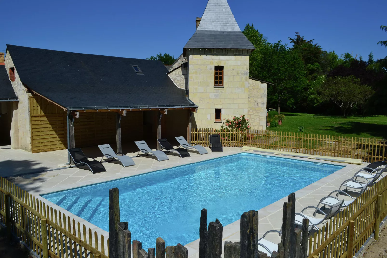 Maison de vacances Brion-Zwembad