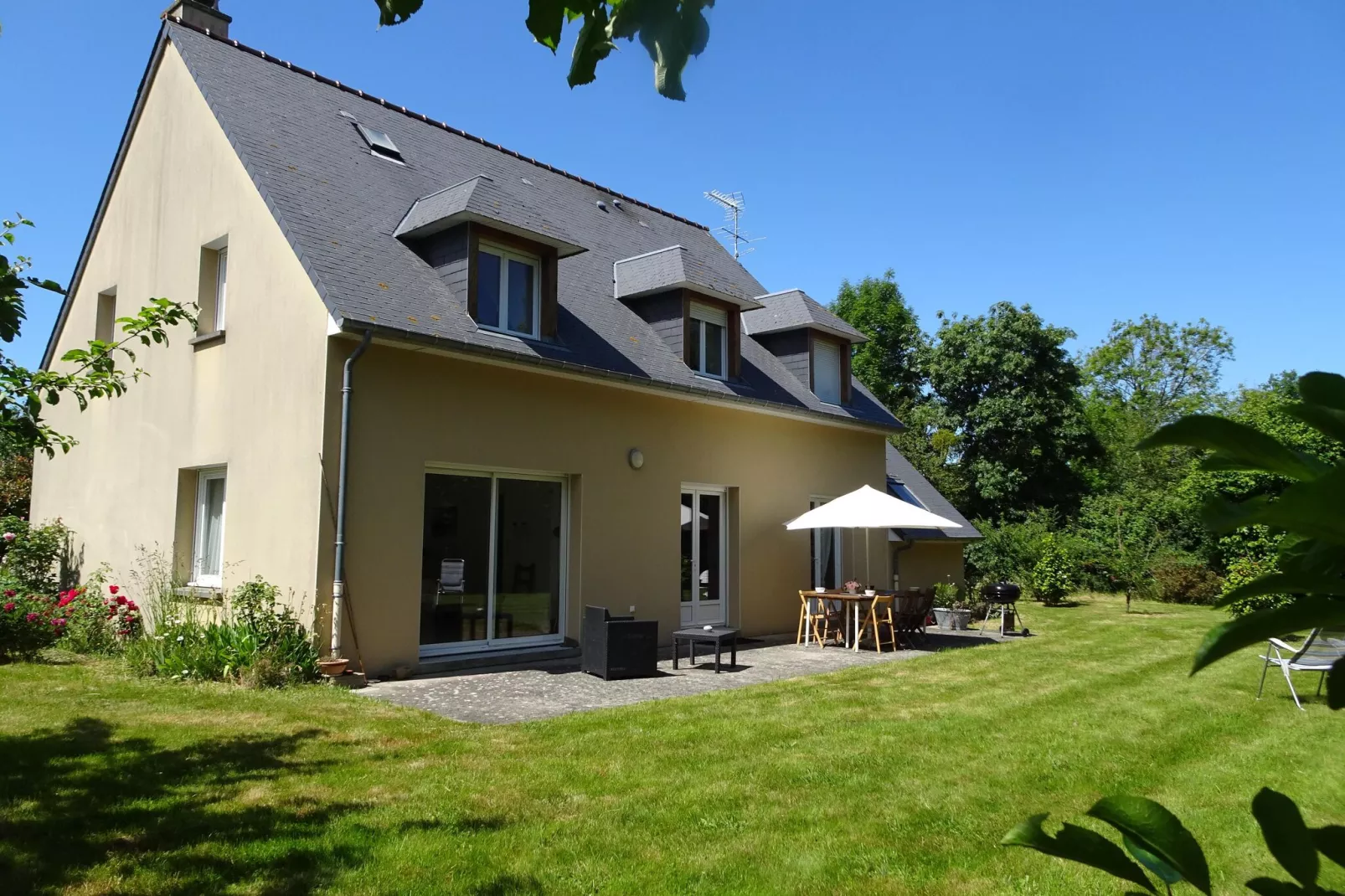Holiday home in Dragey Ronthon