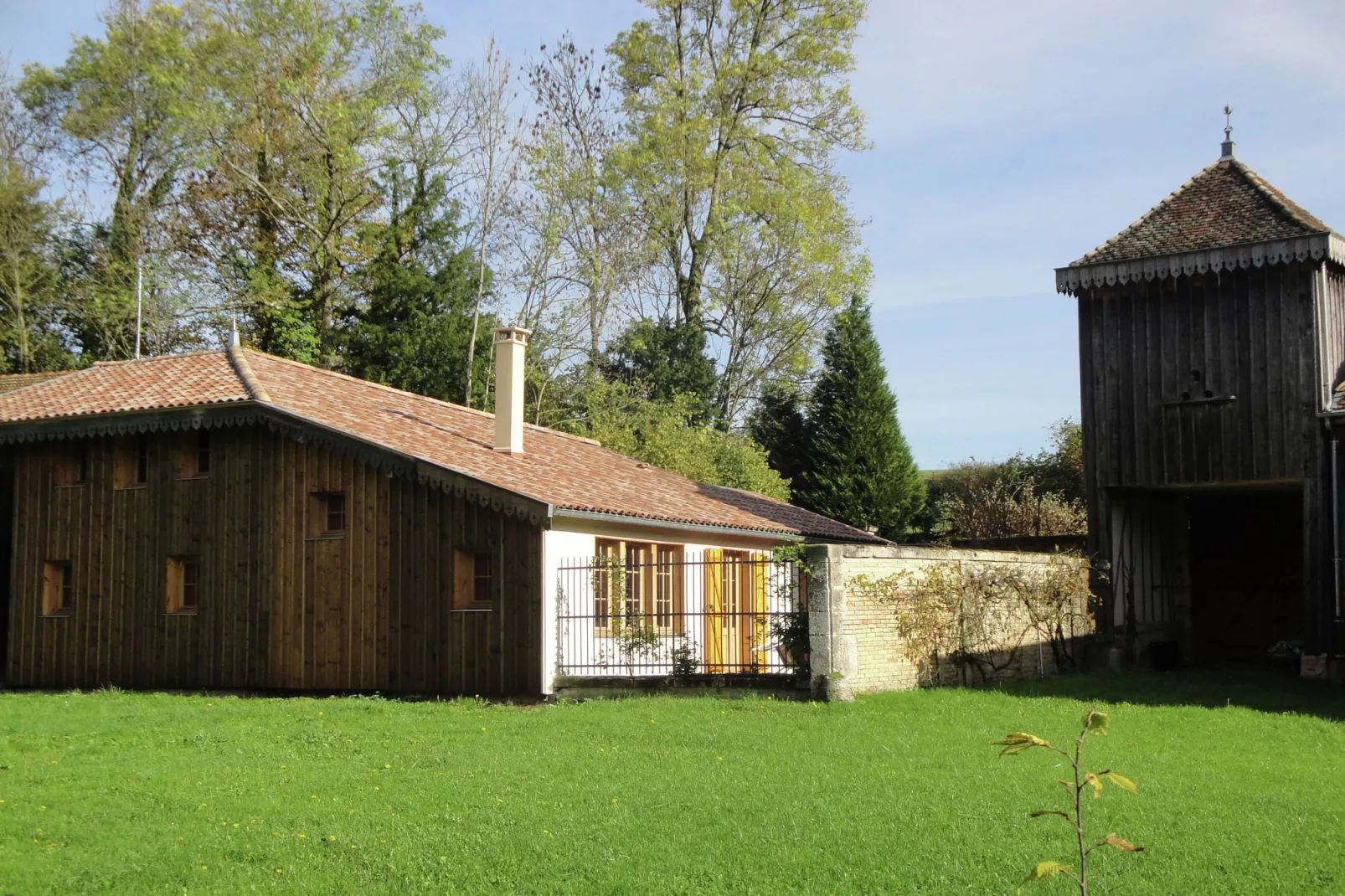 Maison de vacances - NETTANCOURT-Buitenkant zomer