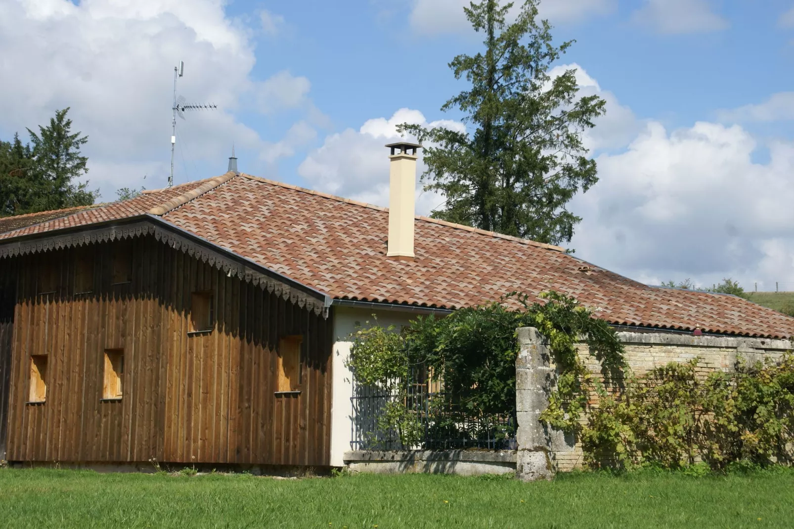 Maison de vacances - NETTANCOURT-Buitenkant zomer