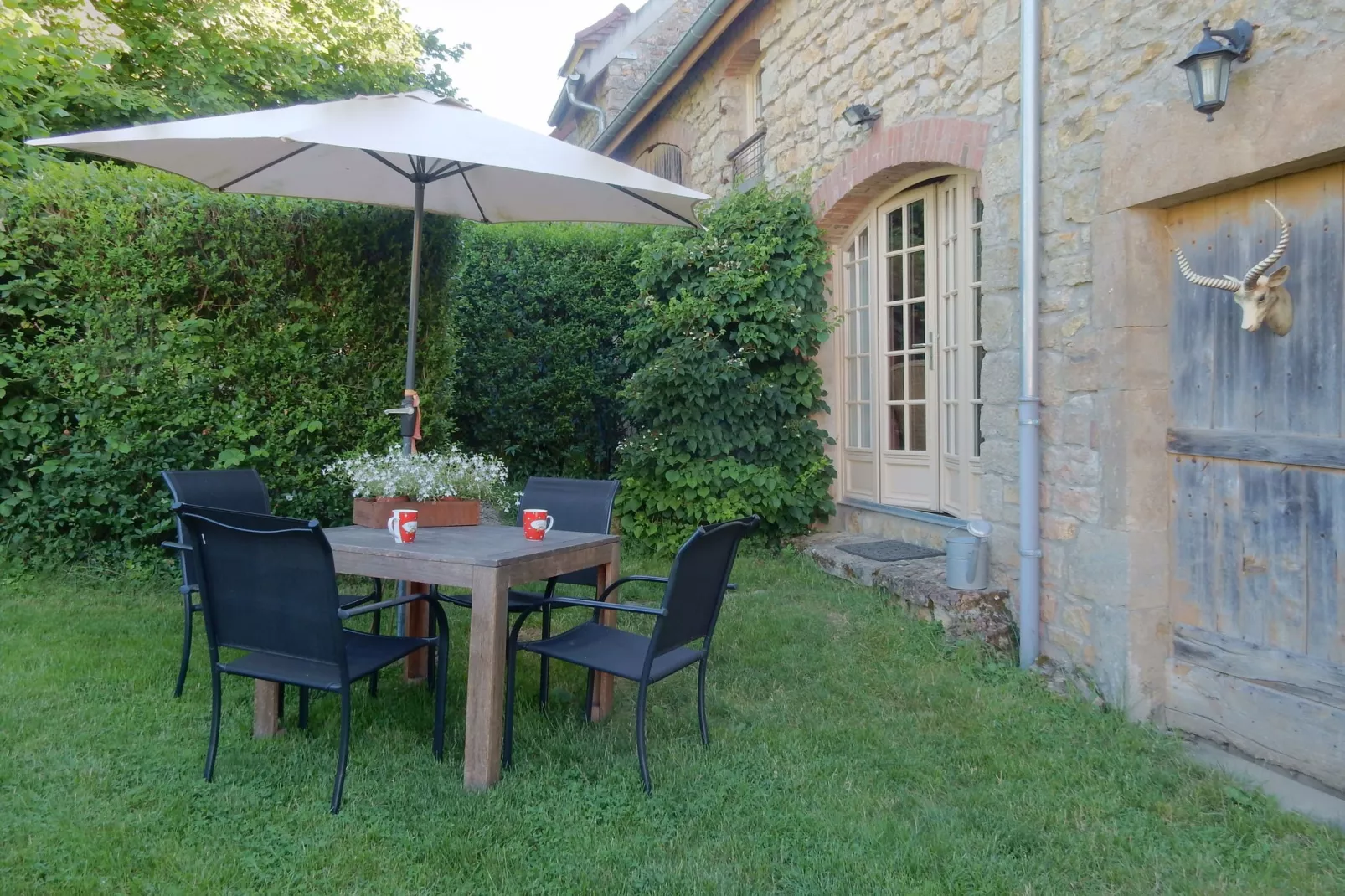 Maison de vacances Tannay-Tuinen zomer