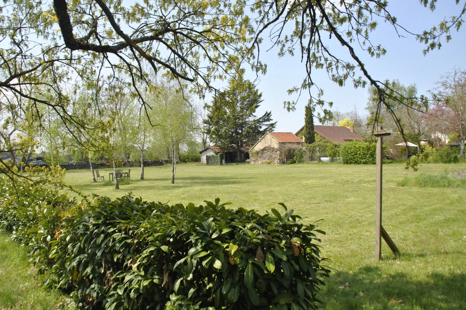 Villa Piscine Bourgogne 10 pers-Tuinen zomer