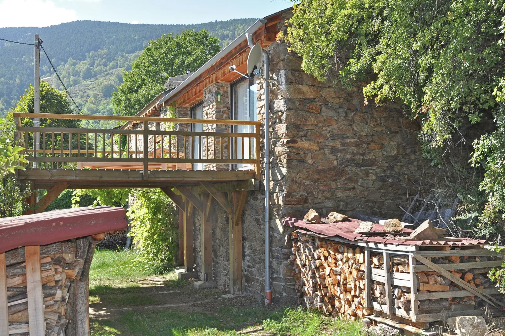 Chalet Panoramique-Buitenkant zomer