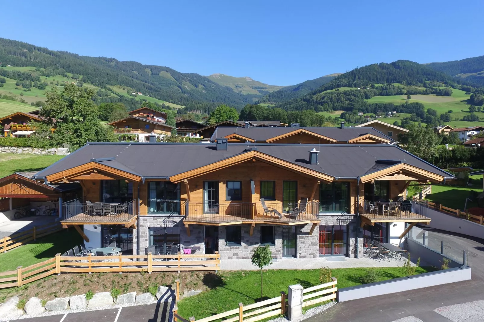 Luxury Tauern Suite Walchen Kaprun 1-Buitenkant zomer