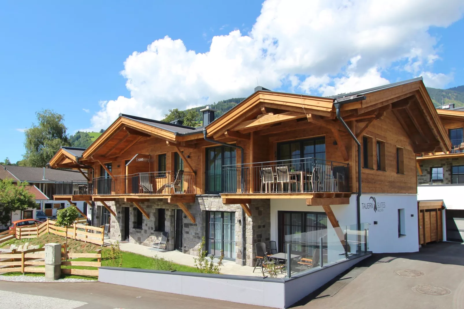 Luxury Tauern Suite Walchen Kaprun 1-Buitenkant zomer