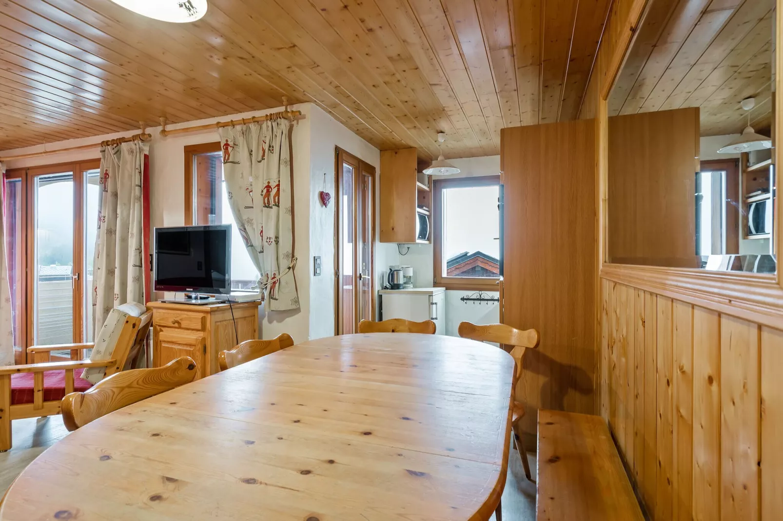 Chalet appartement Chargalon-Eetkamer