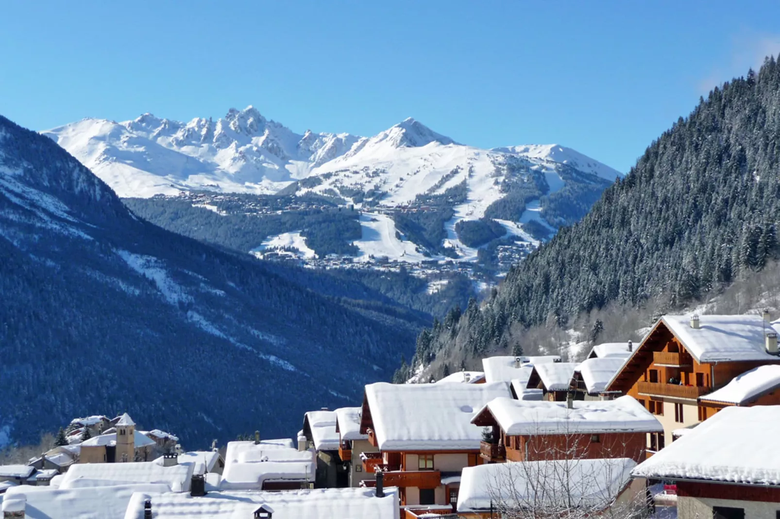 Chalet de la Côte-Gebied winter 1km