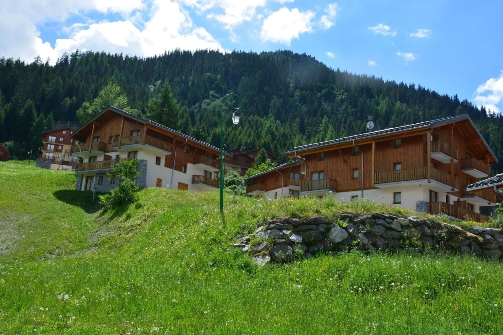 Les Chalets de la Ramoure 3-Buitenkant zomer