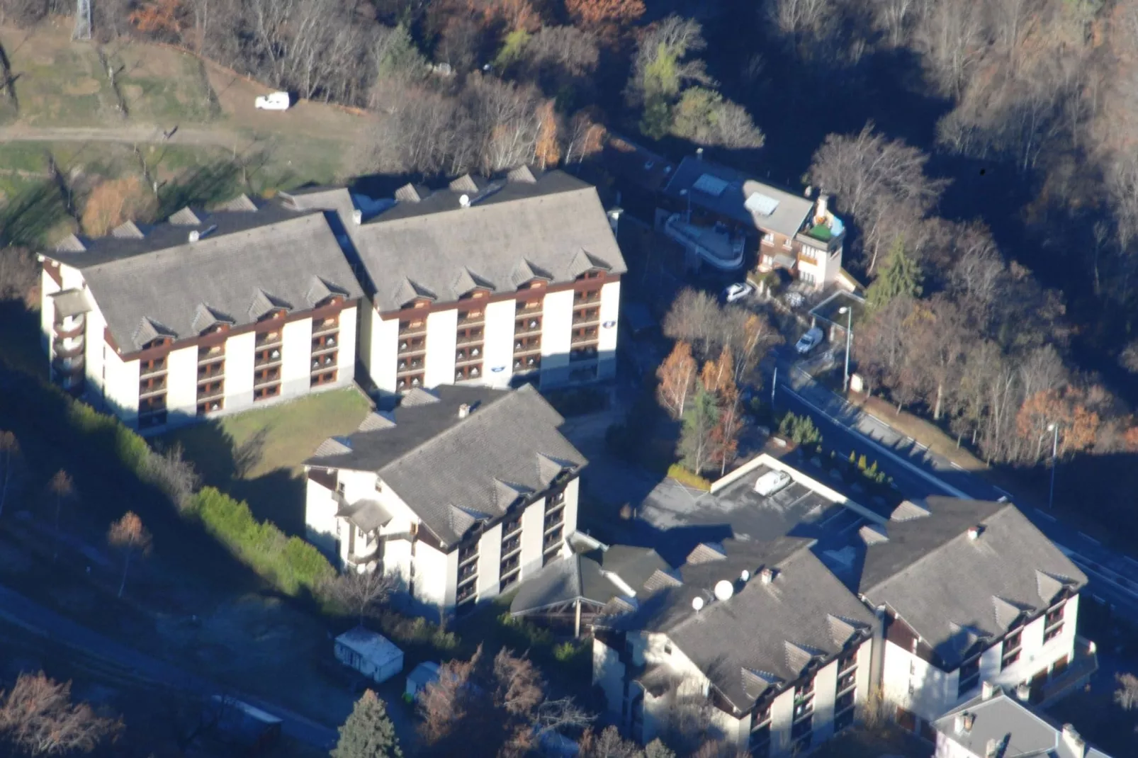 Residence Cybèle 2-Buitenkant zomer