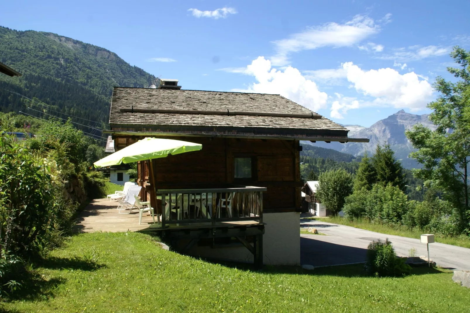 Chalet - LES HOUCHES-Buitenkant zomer