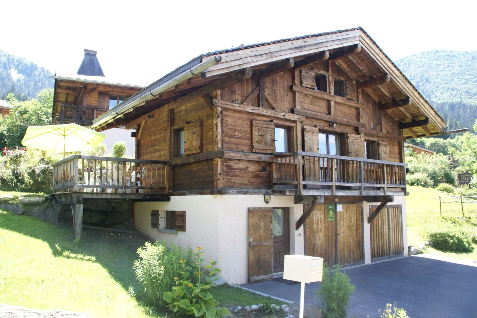 Chalet - LES HOUCHES-Buitenkant zomer