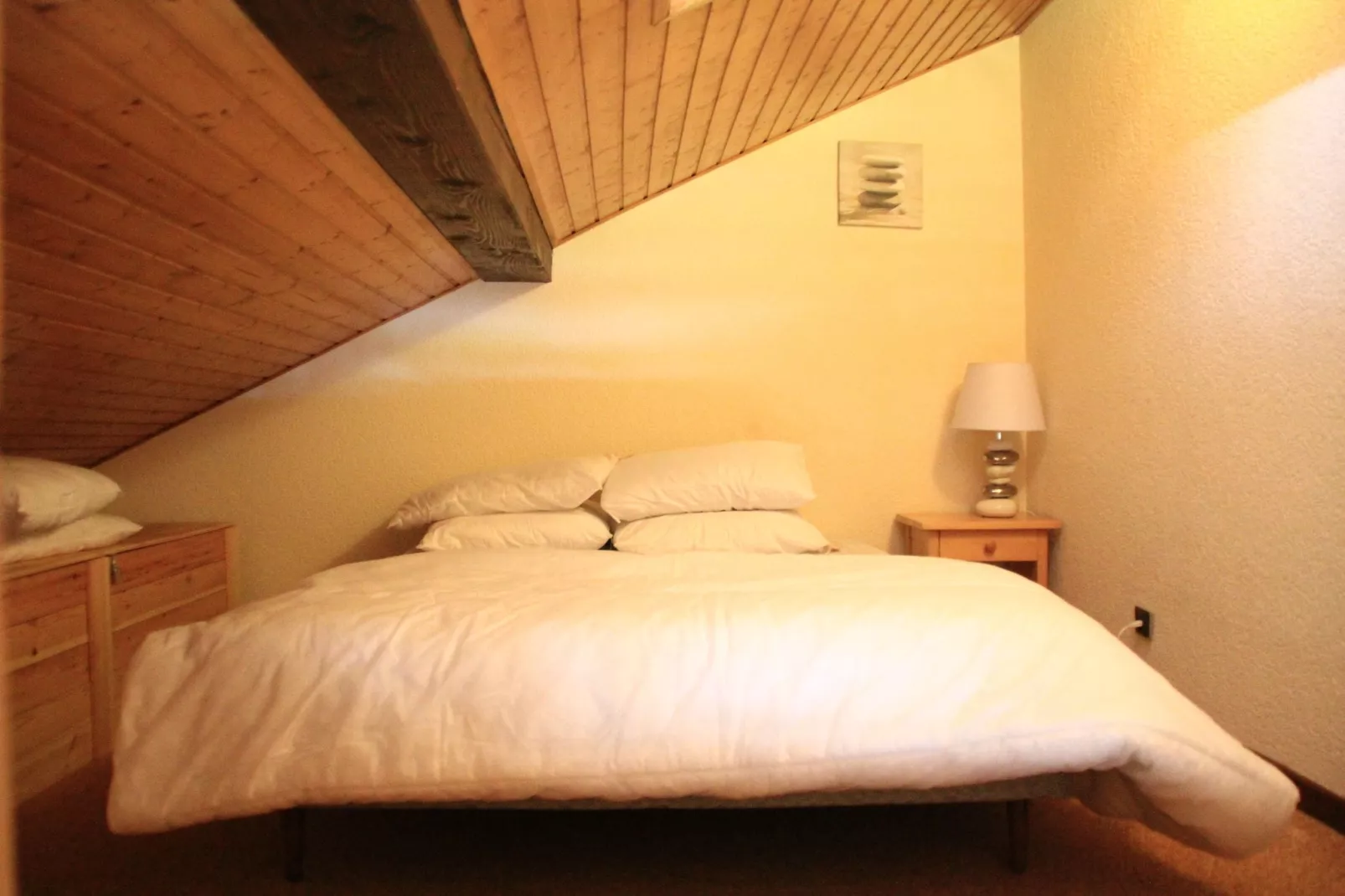 Modern appartement in Châtel nabij skigebied-Slaapkamer