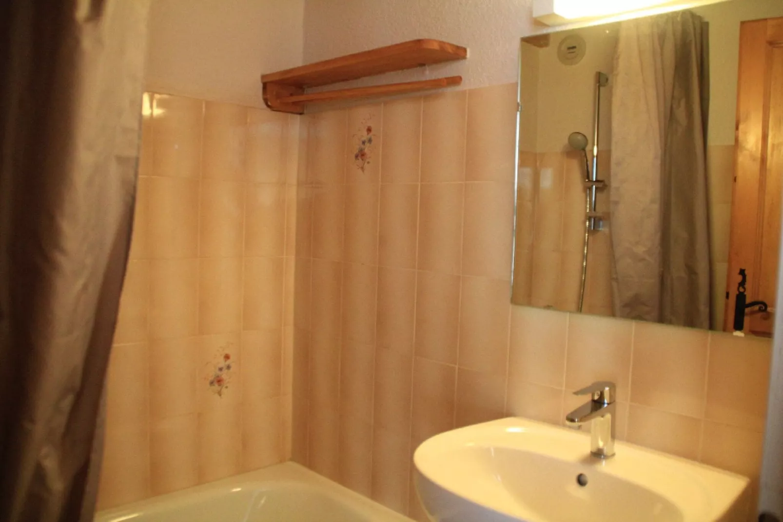 Gezellig appartement in Châtel met skilift nabij-Badkamer