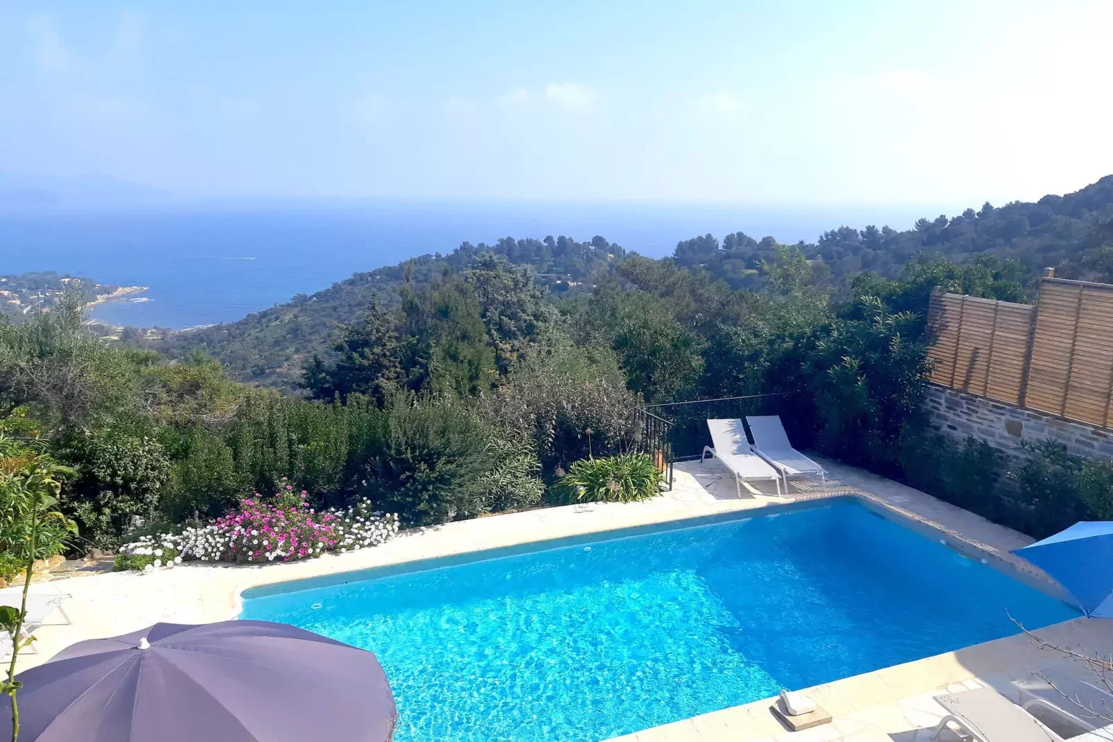 Villa avec piscine vue mer et proche plage à Bormes les Mimosas