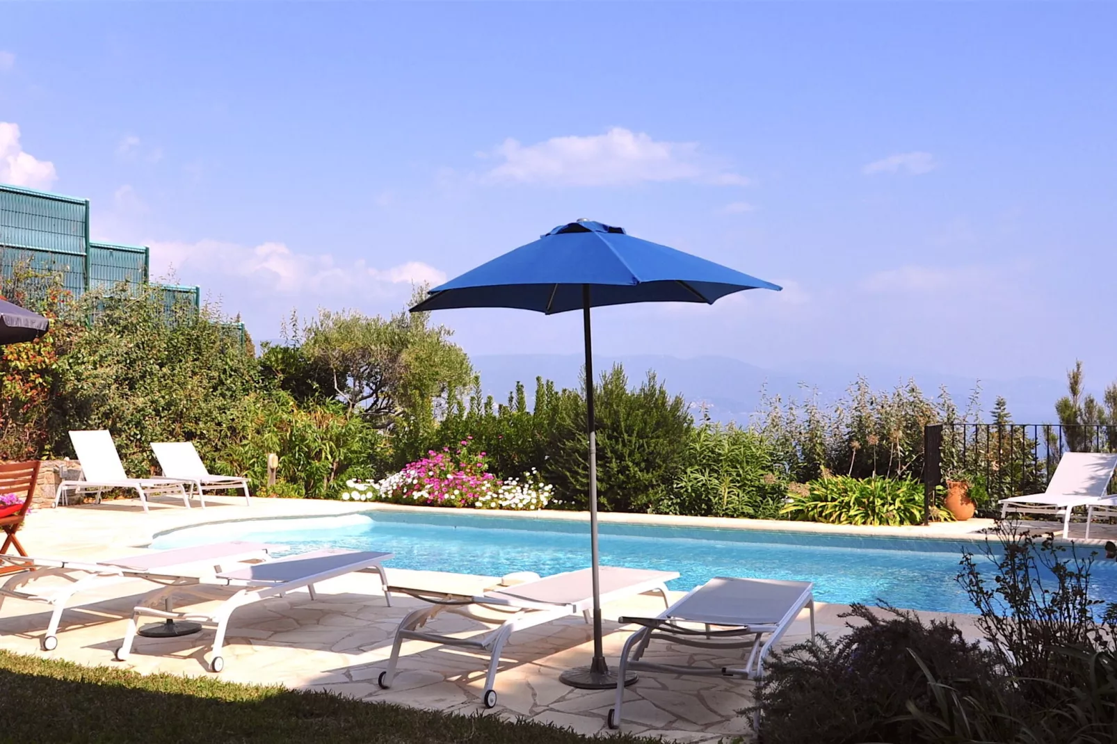 Villa avec piscine vue mer et proche plage à Bormes les Mimosas-Zwembad