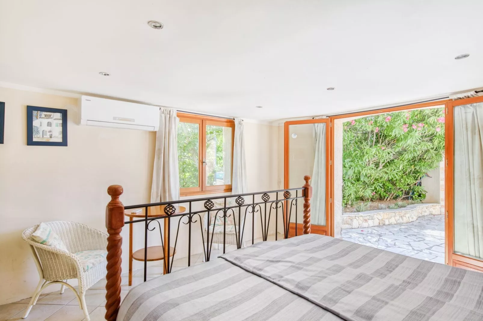 Zeer mooie villa in Lorgues met zwembad-Slaapkamer