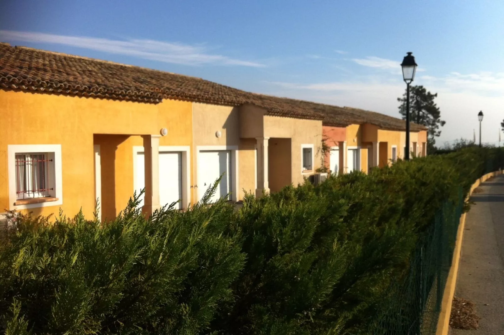 Le Green Bastide 1-Buitenkant zomer