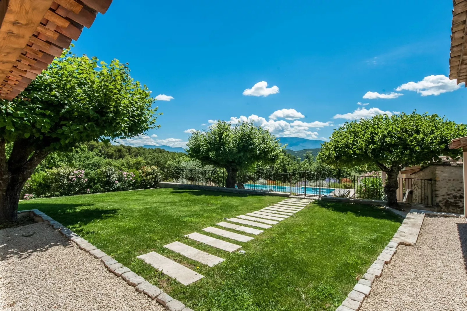 Villa Pouperas Vaison la Romaine-Tuinen zomer