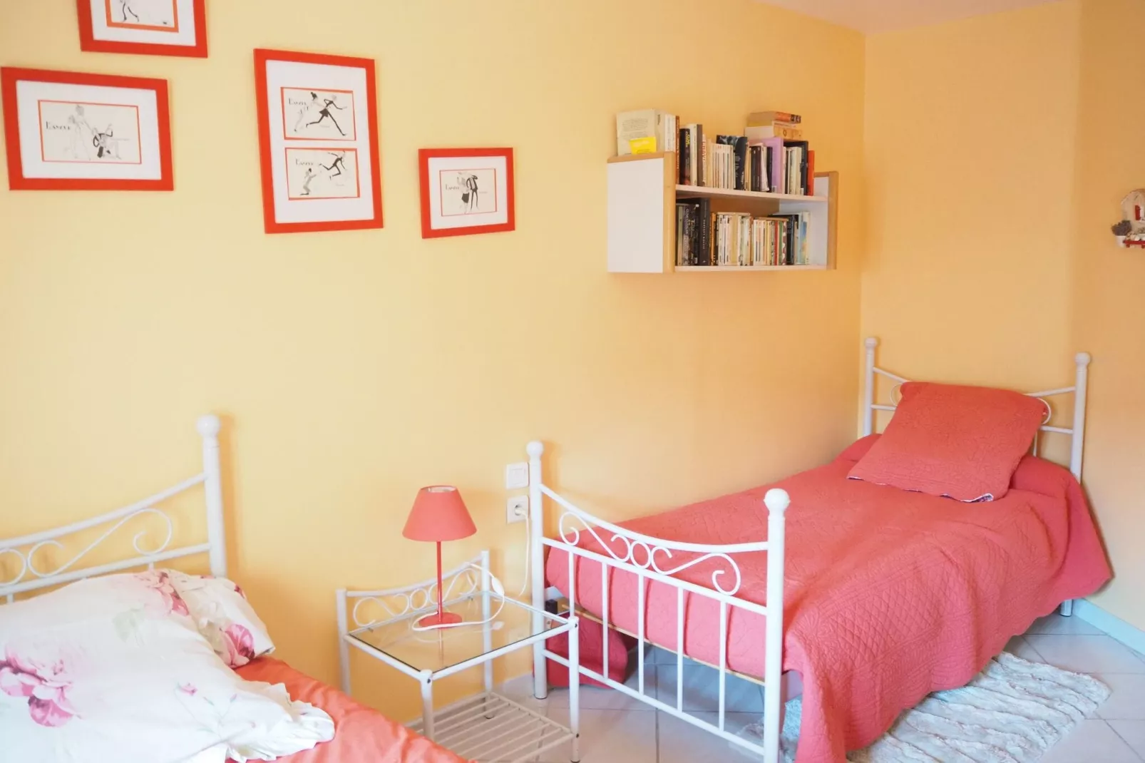 Doppelhaushälfte in Pernes-les-Fontaines-Slaapkamer