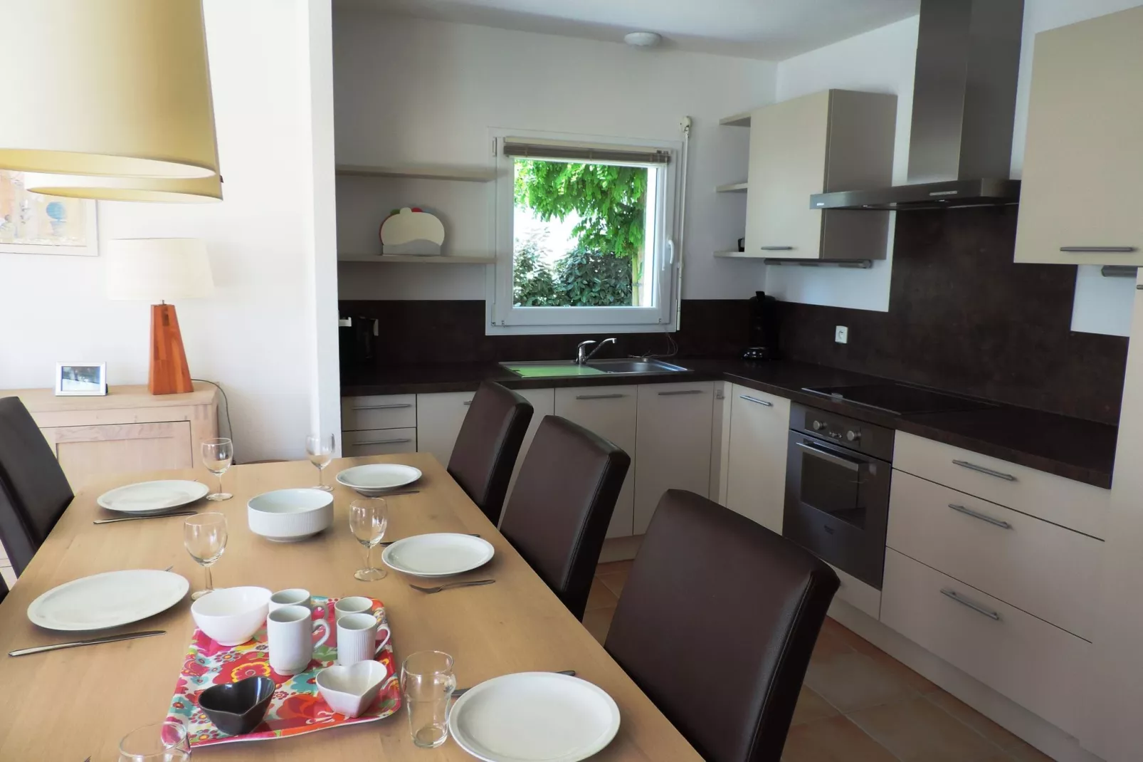 Acacia 6 with pool-Keuken