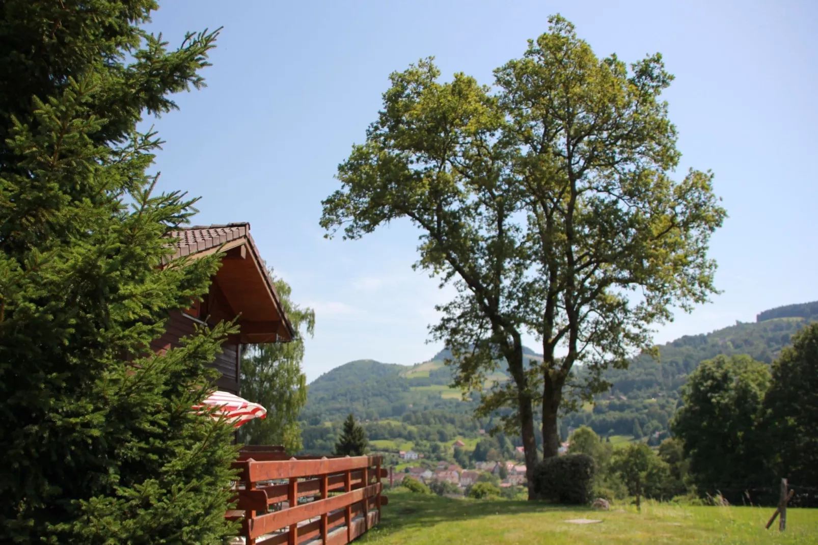 Les Chalets des Ayes 9-Buitenkant zomer