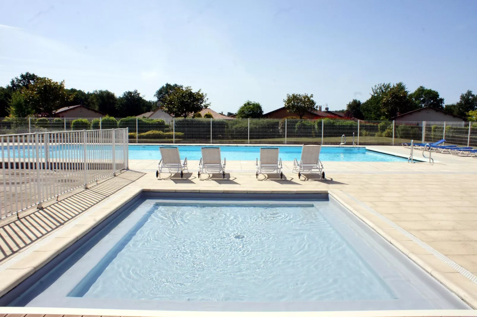 Les Forges 2 bedrooms n91-Zwembad