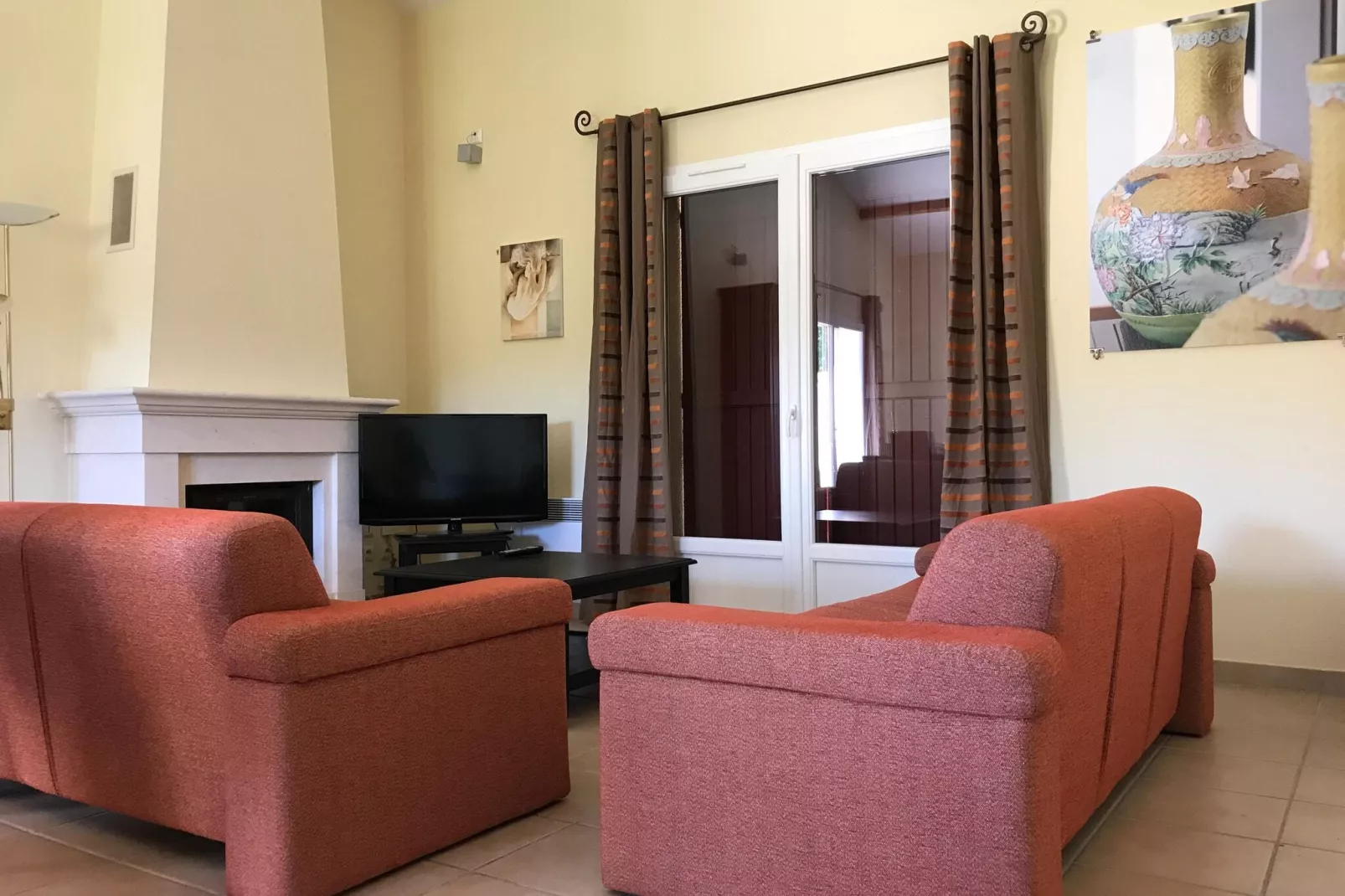 Les Forges 2 bedrooms n75-Woonkamer