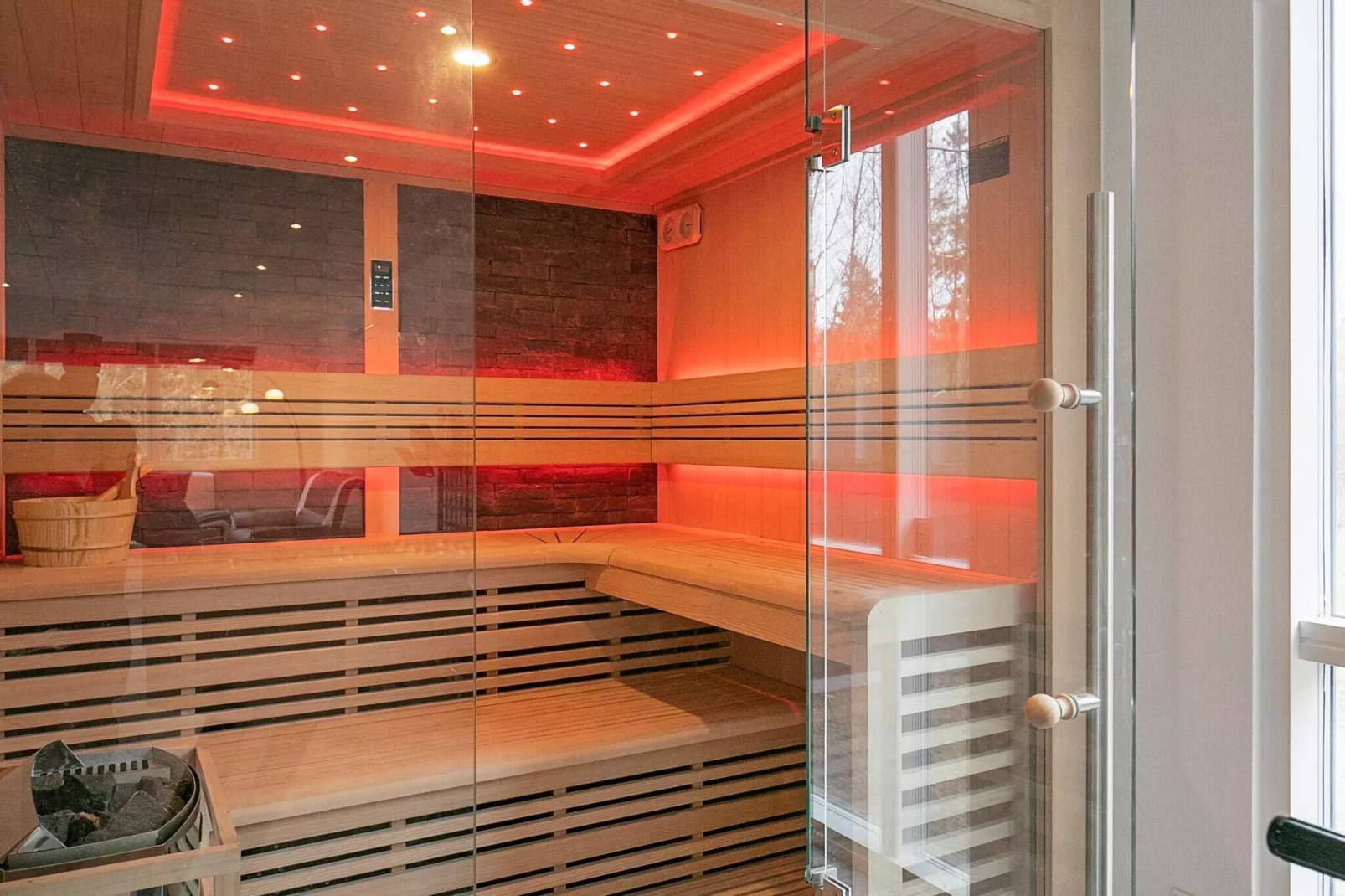 Vrijstaande vakantiewoning in Højslev met privézwembad-Sauna