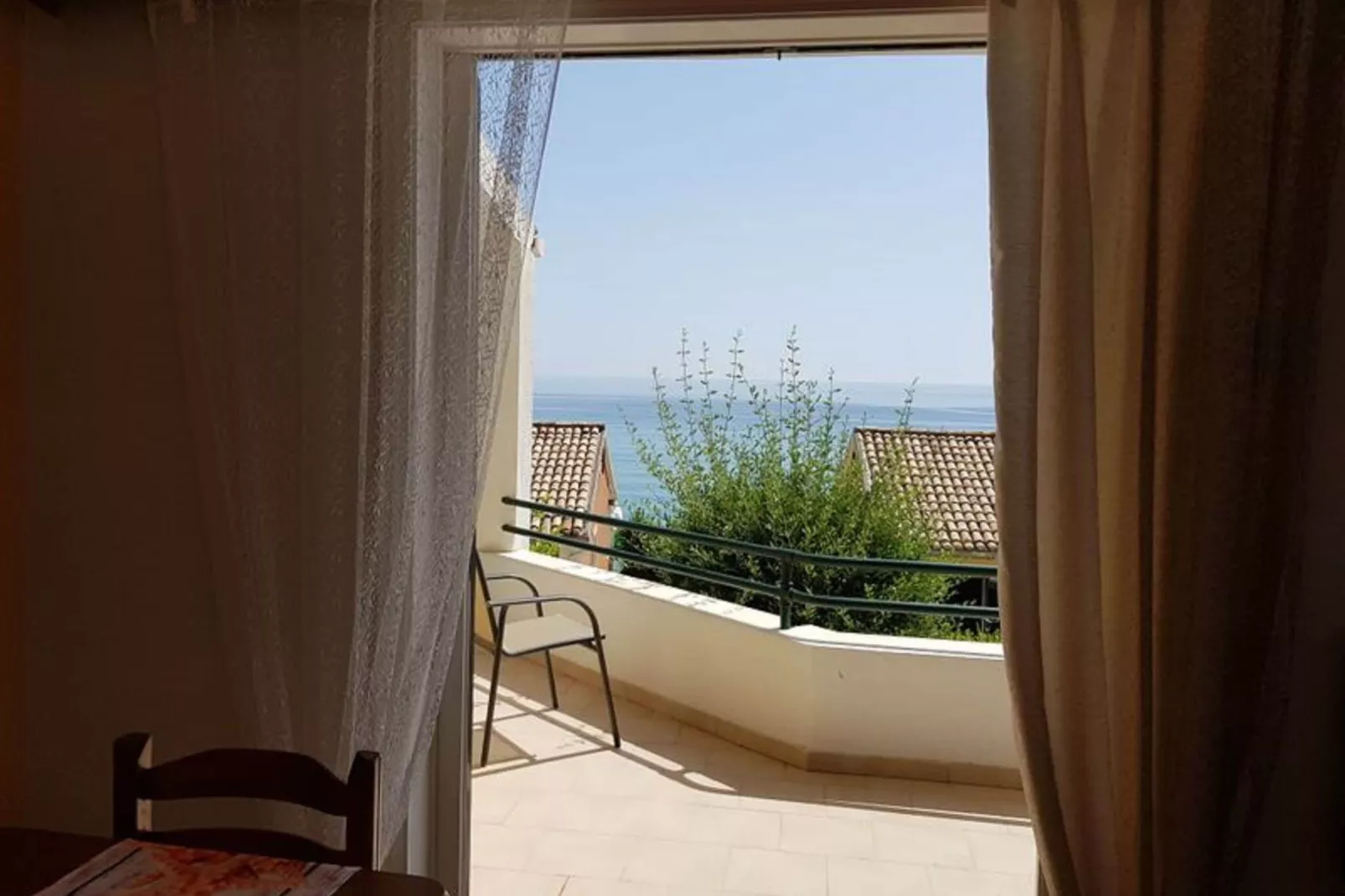 Corfu Glyfada Apartment 90-Terrasbalkon