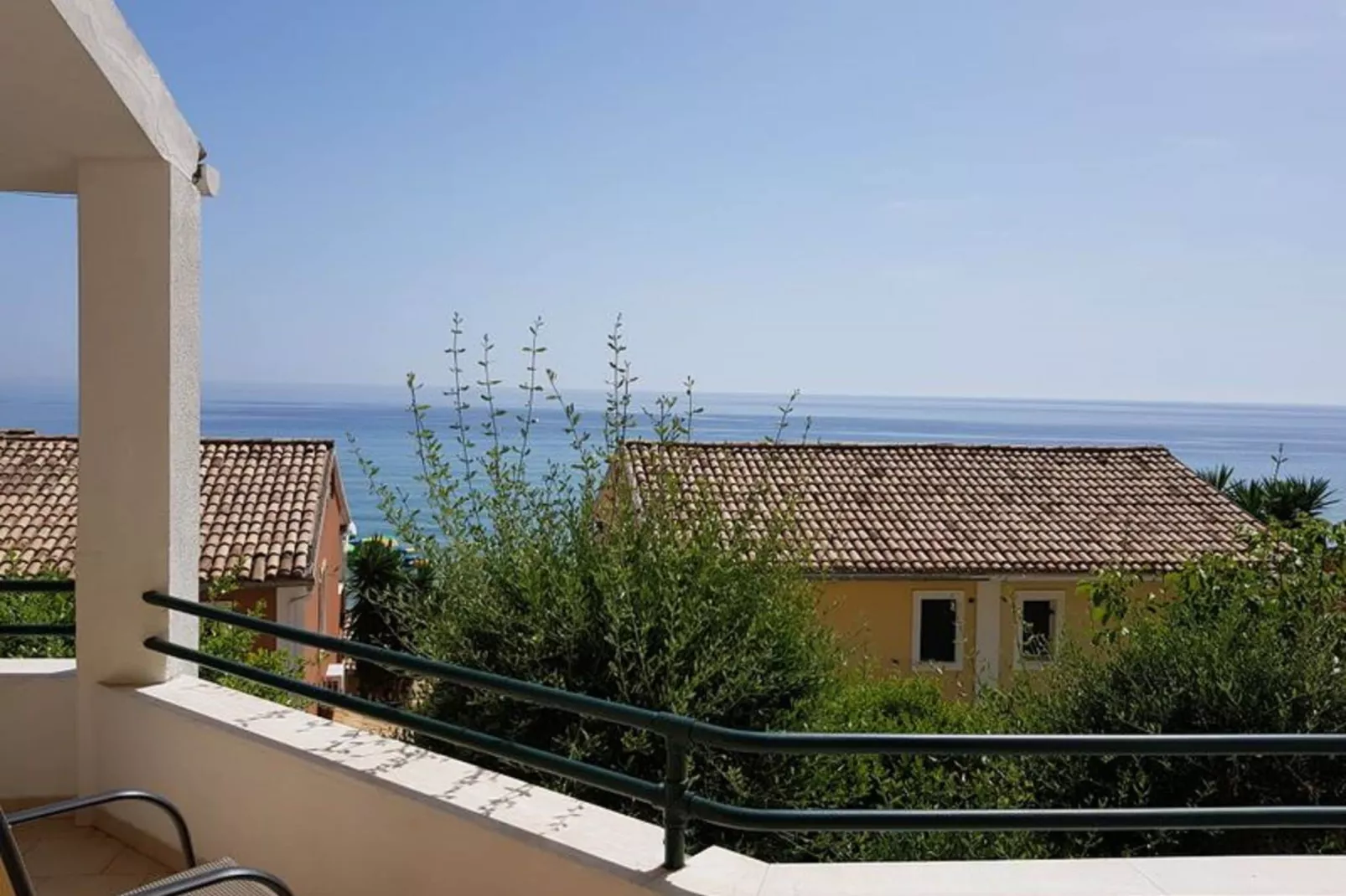 Corfu Glyfada Apartment 90-Uitzicht zomer