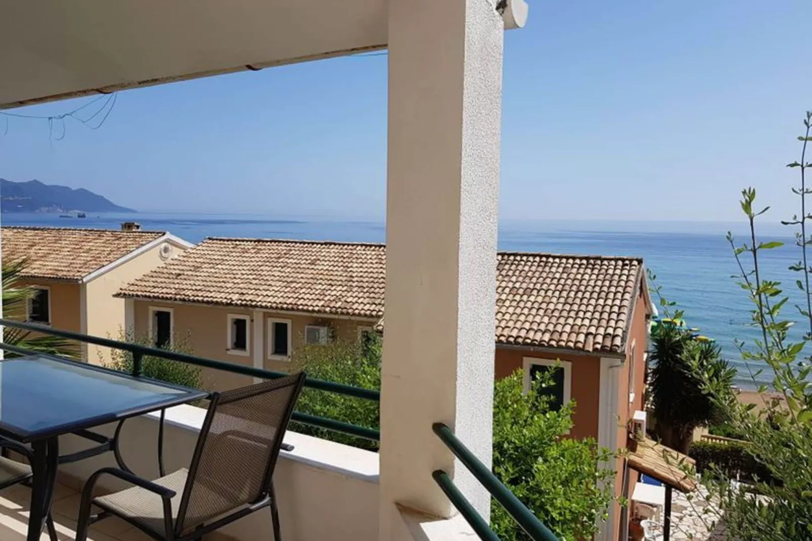 Corfu Glyfada Apartment 90-Uitzicht zomer