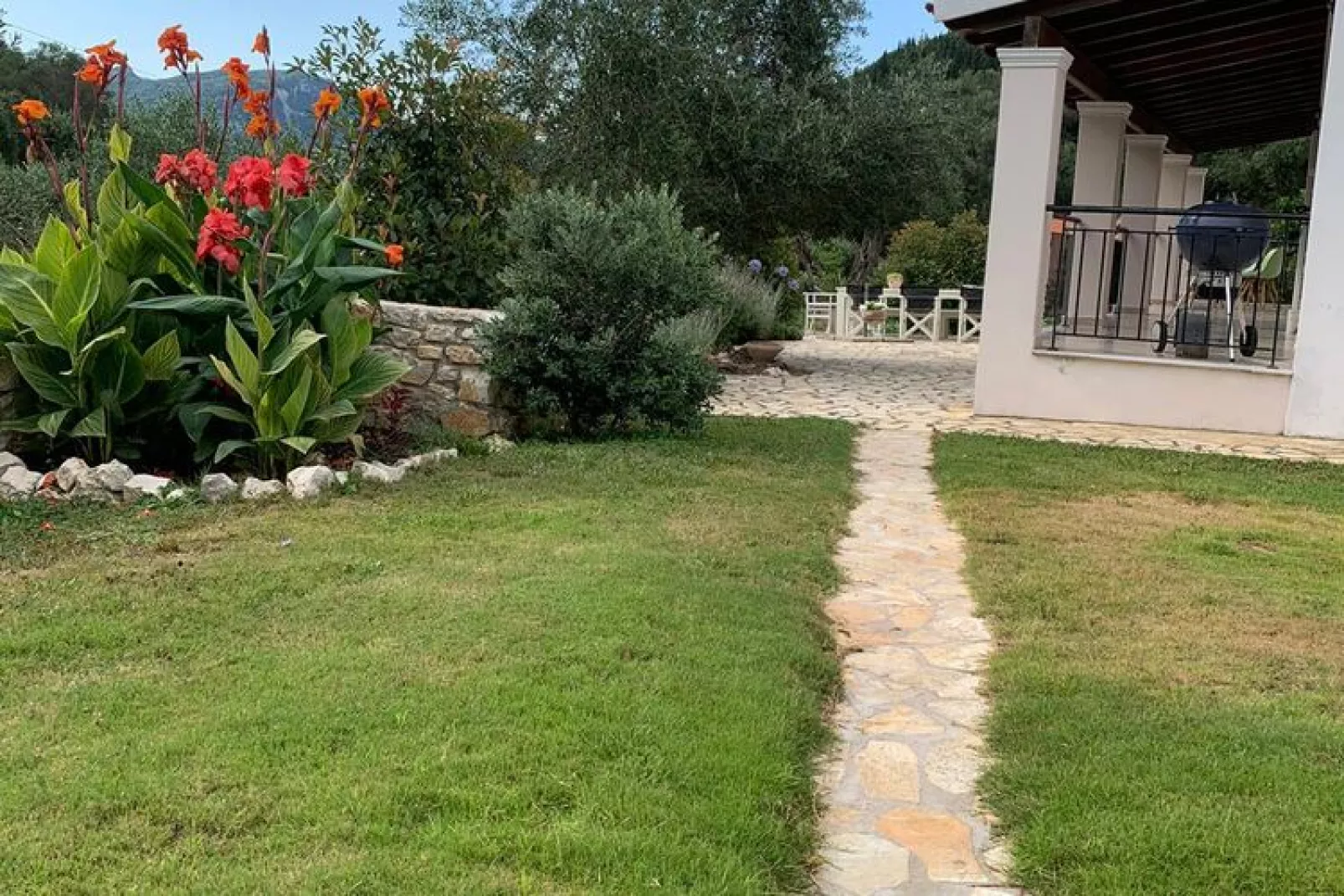 Villa Spirena-Tuinen zomer