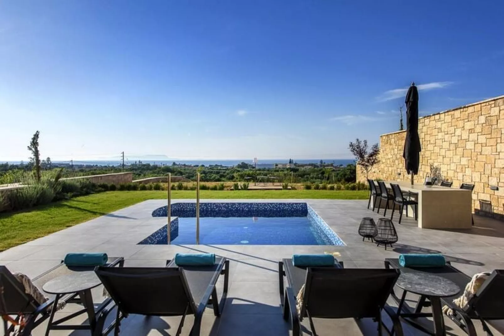 Caldera Theros Villas Chersonissos-3-bedroom villa with private pool-Zwembad