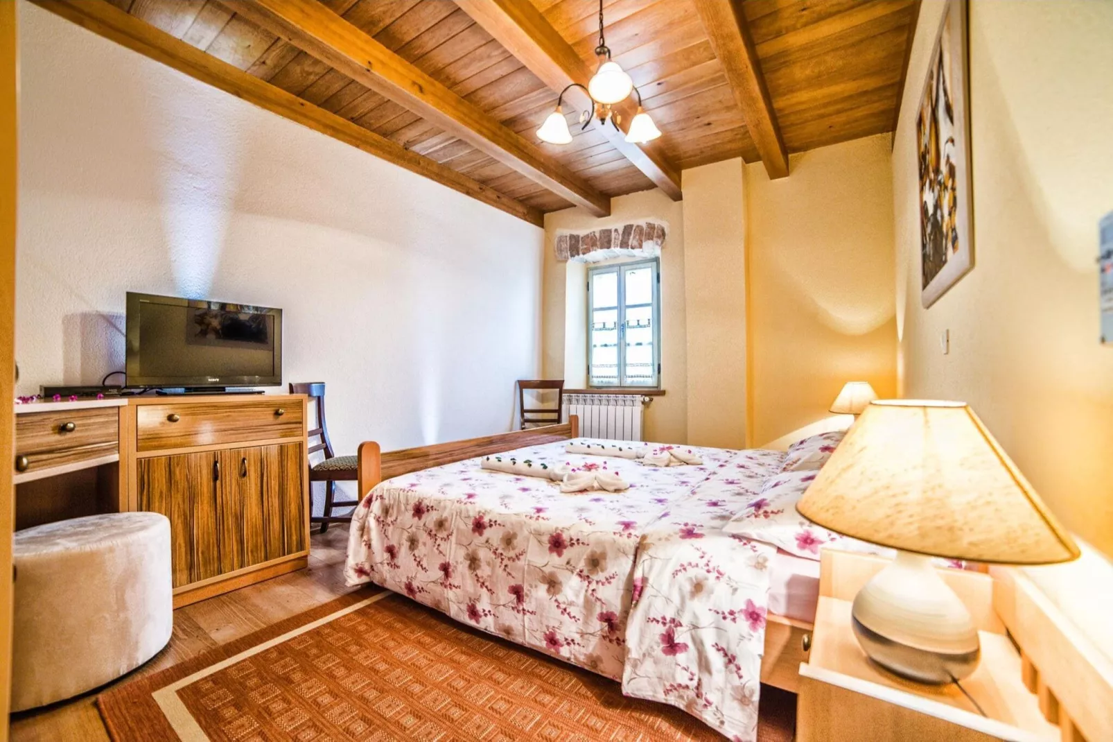 Villa Bubani with Private Pool-Slaapkamer