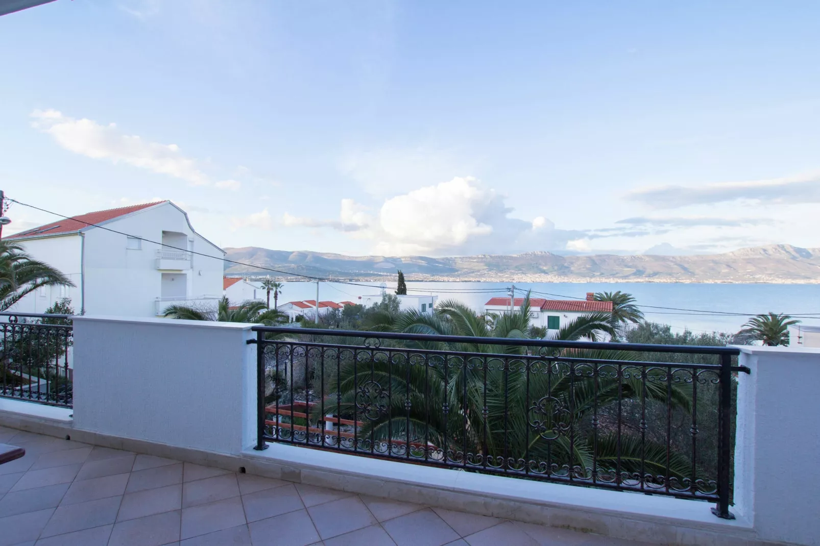 Marina sea view apartment A-Uitzicht zomer